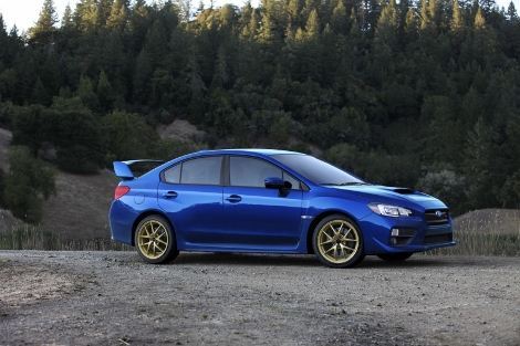 В Интернете появились фото нового спортивного Subaru