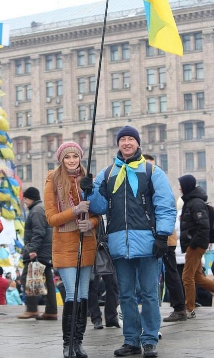 "Міс Україна - 2013" теж вийшла на Евромайдан
