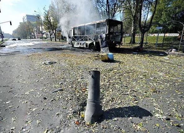 У соцмережах провели народне розслідування обстрілу зупинки в Донецьку