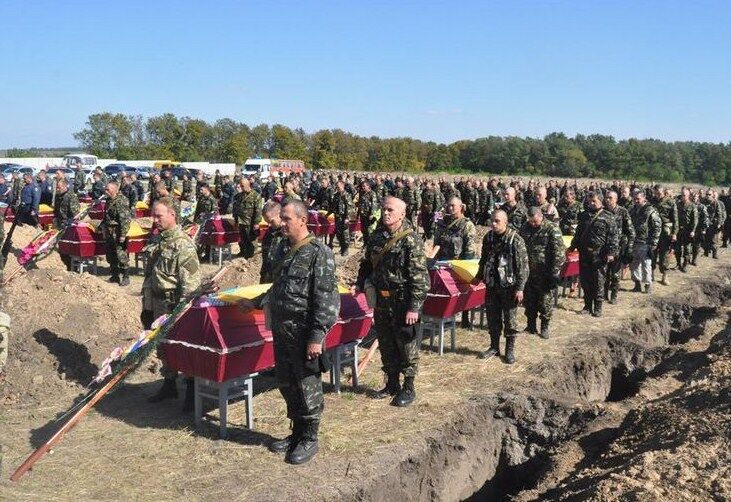 У Запоріжжі поховали 56 невідомих захисників цілісності України