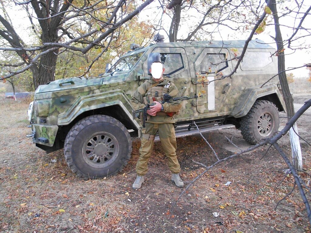 Автомобили из парка Януковича стали броневиками в зоне АТО- Виктор Янукович  - Украина | Обозреватель | OBOZ.UA