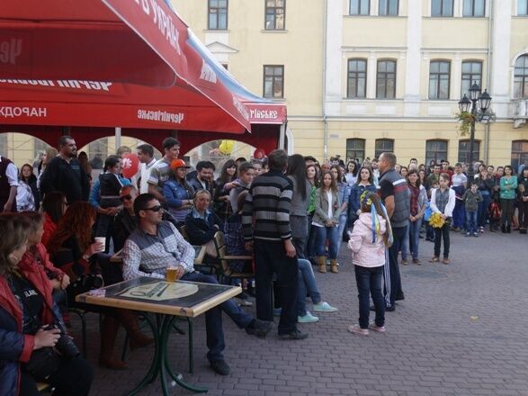 В Каменец-Подольском прошла акция "Єднання": собрали для АТО 25 тыс. гривен