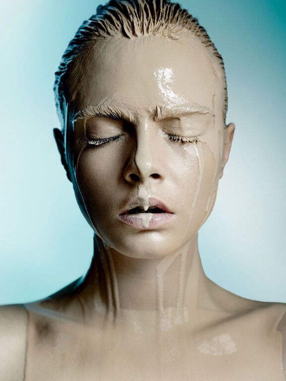 Новоиспеченная актриса Кара Делевинь во всей голой красе 