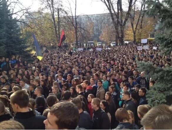 Студенты в Киеве пикетировали Минобразования
