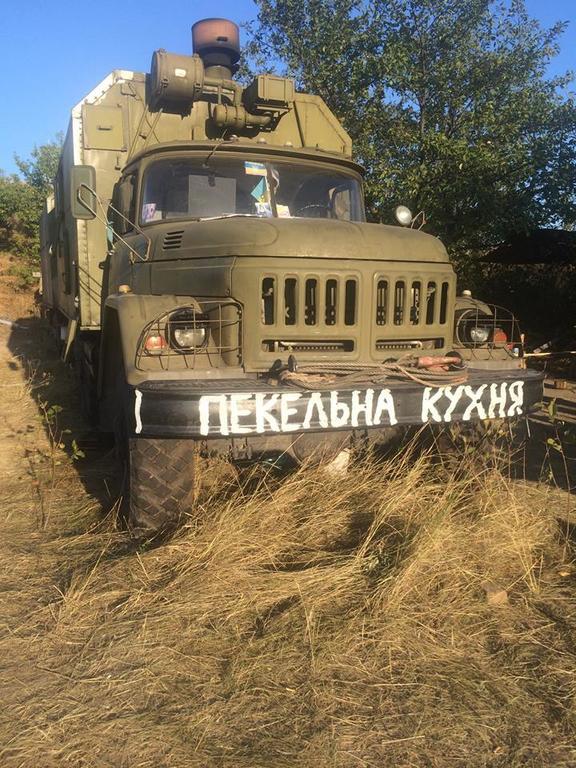 Радник Порошенка опублікував нові фото "кіборгів на трансформерах" з донецького аеропорту