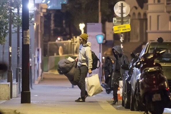 Роберт Паттинсон завел новую девушку и начал барыжить