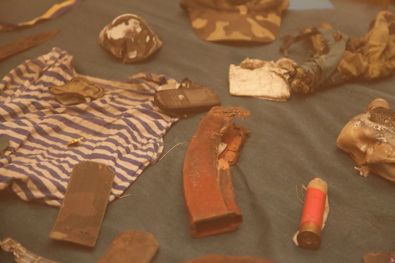 На выставке в Киеве показали расплавленные телефоны бойцов АТО и остатки танков