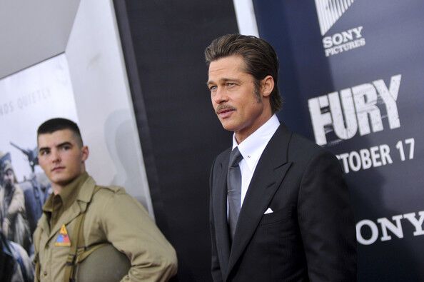 Брэд Питт отрастил усы, а Шайа ЛаБаф - бороду 