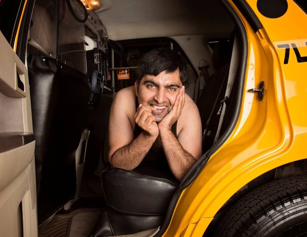 Нью-йоркские таксисты снова снялись для антигламурного календаря