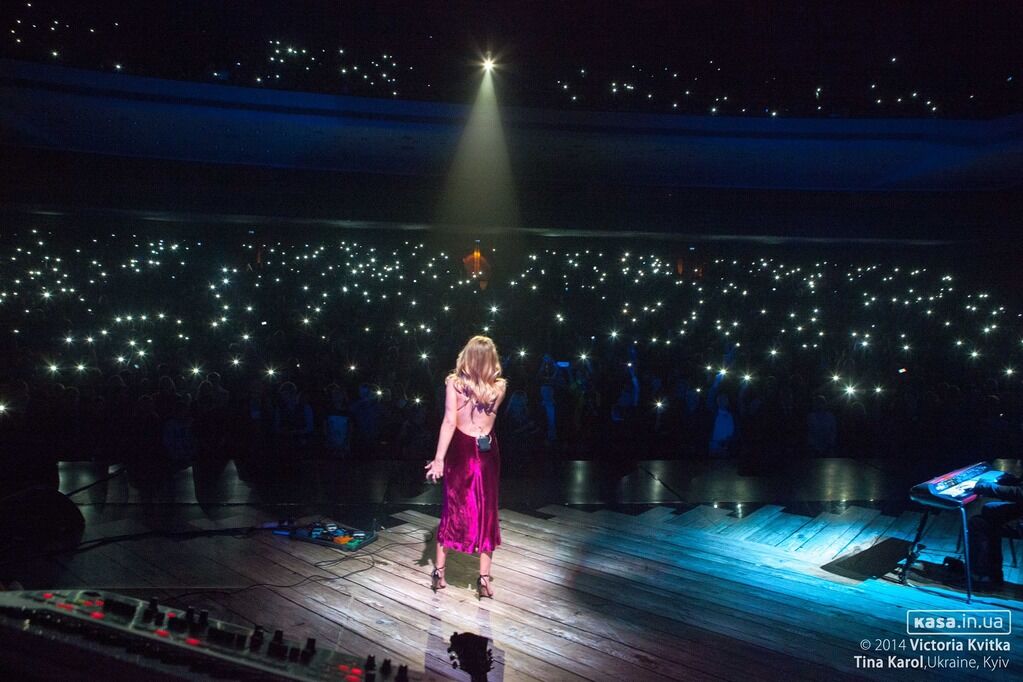 24 декабря Тина Кароль снова споет сольный концерт в Киеве