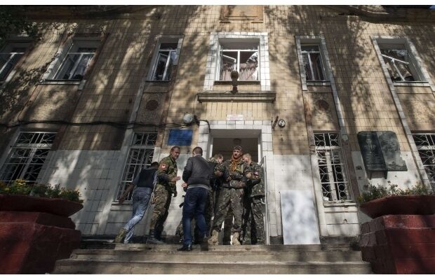 Бойовики шість годин знищували артобстрілом Київський район Донецька