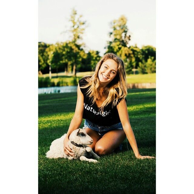 Ева Бушмина снялась в "вегетарианской фотосессии"