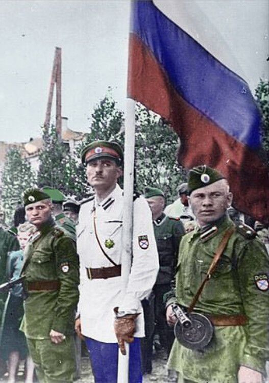Госдума может запретить государственный флаг России