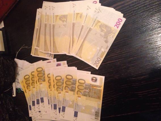 В Украине перекрыли международный канал поступления поддельной валюты: опубликованы фото