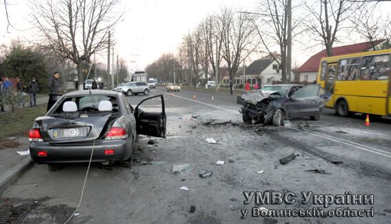 Страшное ДТП в Луцке: двое погибли на месте, трое находятся в больнице