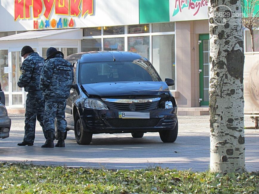 На Донбассе из-за собаки люди в камуфляже попали в ДТП