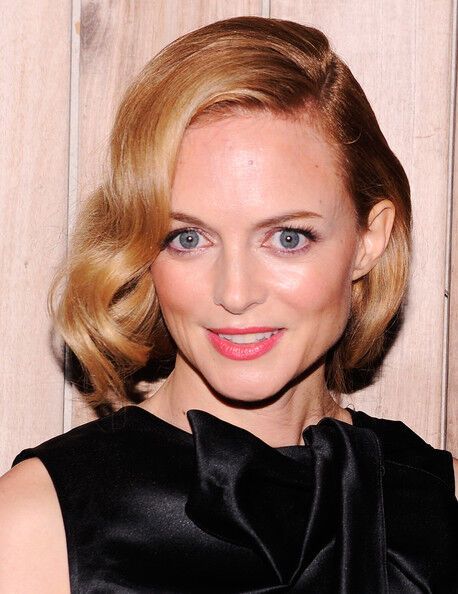 Прозрачная юбка без нижнего белья: новый тренд на красной дорожке