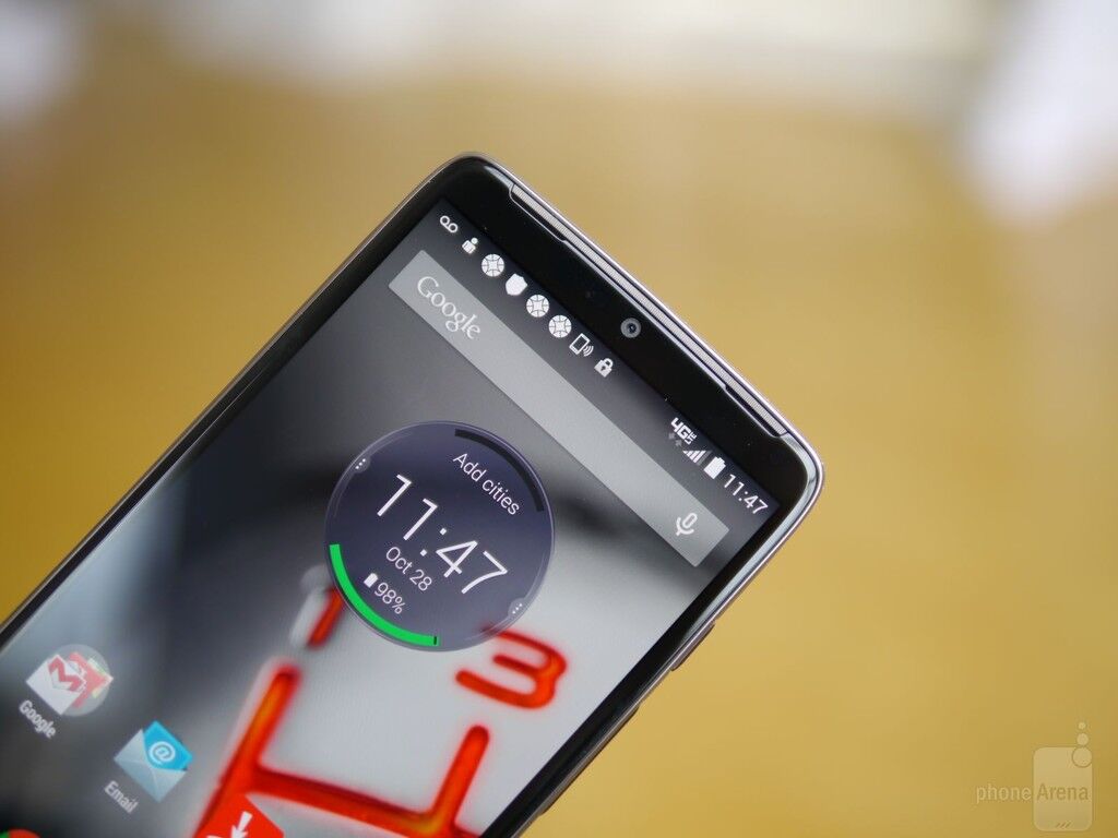  Motorola выпустила турбо-смартфон: топовое железо и начинка