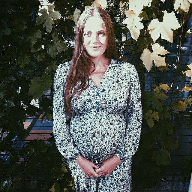 Звезда шоу "Х-фактор" вышла замуж и родила сына