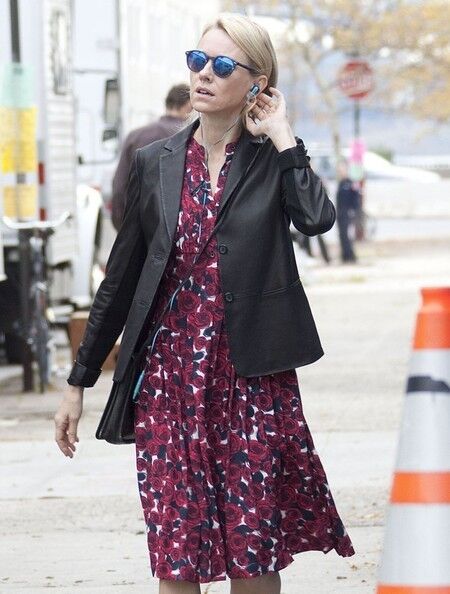 Наоми Уоттс в жутких розочках спасает Джейка Джилленхола