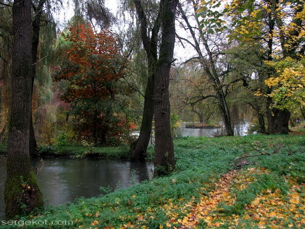 10 парков Украины, которые осенью невероятно красивы