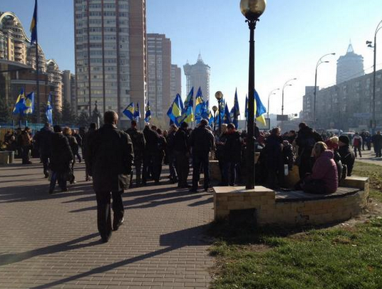 "Свобода" протестует под ЦИК: у них "украли" голоса