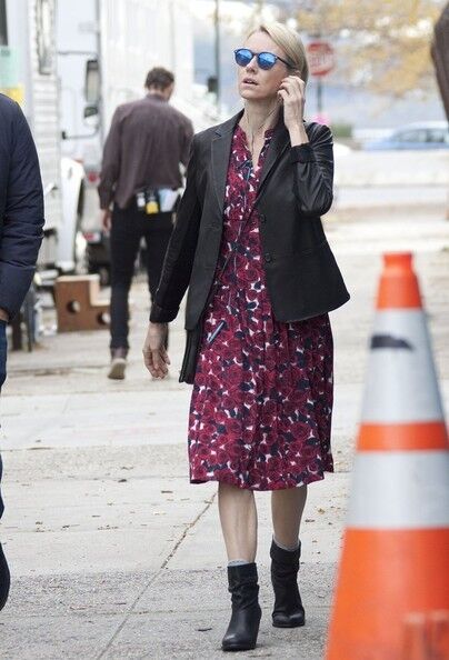 Наоми Уоттс в жутких розочках спасает Джейка Джилленхола