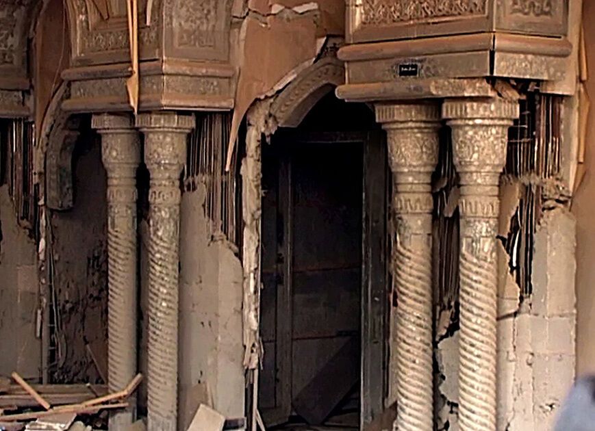 Появилась подборка фотографий убежищ диктаторов прошлого