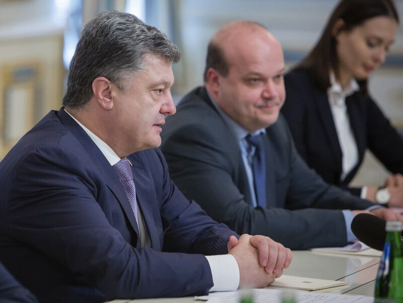Порошенко: без восстановления контроля над границей невозможен мир на Донбассе