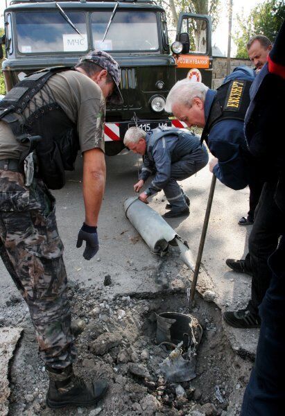 З'явилися фото Донецька після обстрілу "Ураганом"