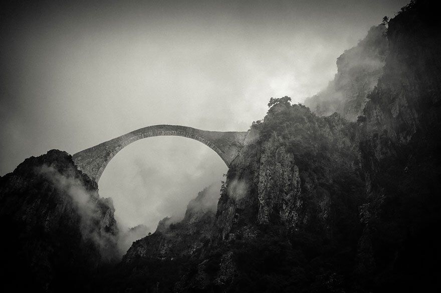 20 невероятных мостов будто попавших к нам из параллельного мира
