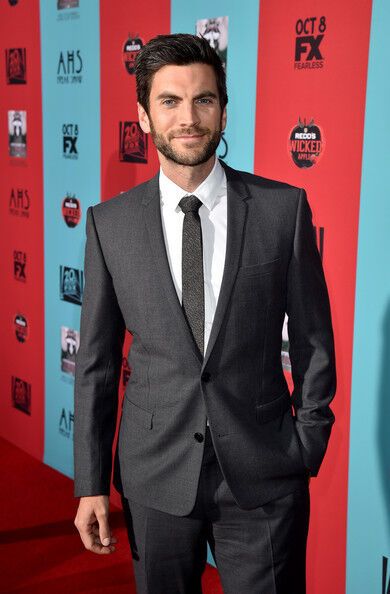 Джессика Лэнг и другие звезды "Цирка уродов" на красной дорожке