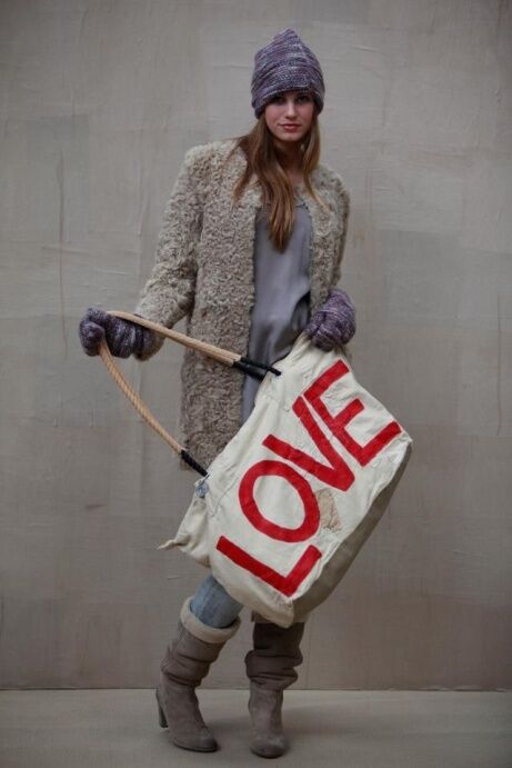 Как выбрать шубу из искусственного меха: 20 модных вариантов 