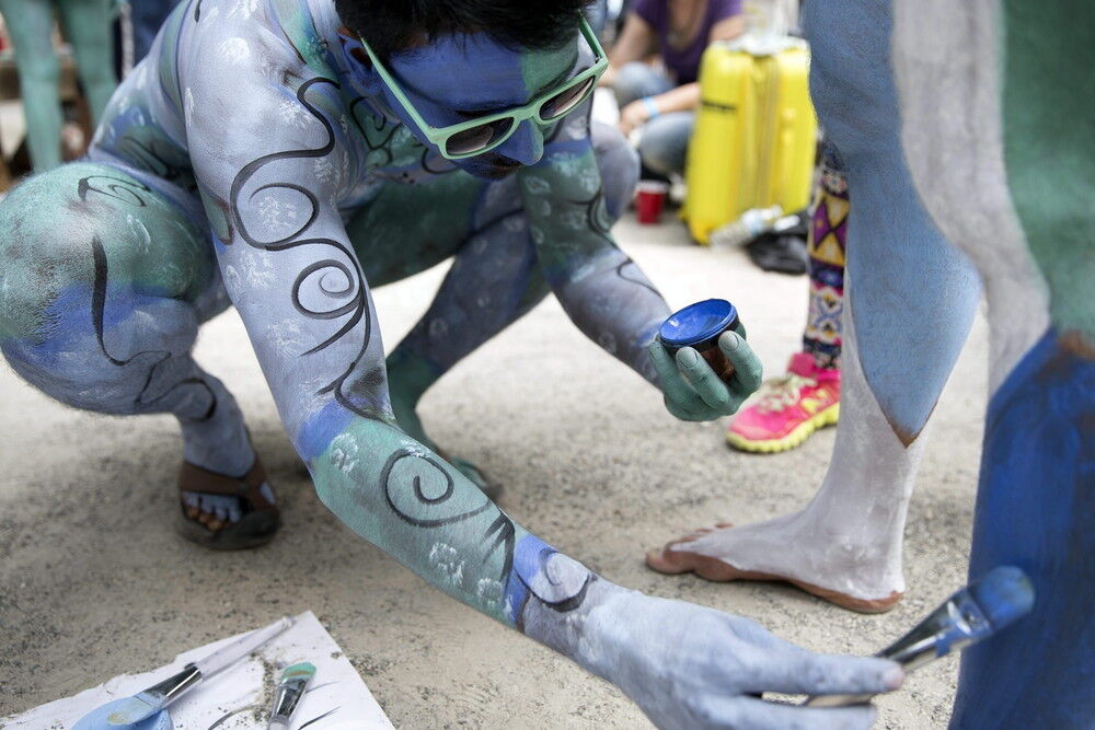 Обнаженный фестиваль: боди-арт на улицах Нью-Йорка