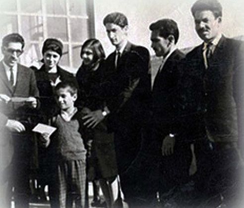 Махмуд Ахмадинежад (Иран) с родителями и родственниками