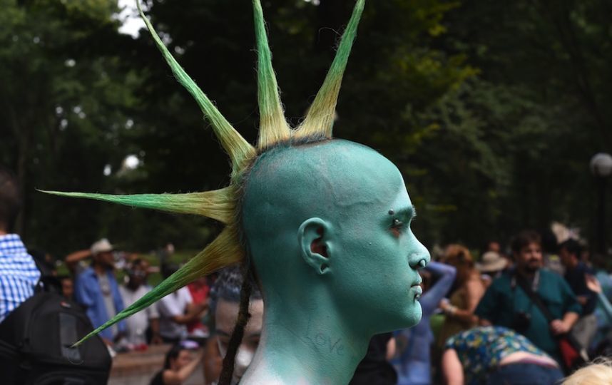 Обнаженный фестиваль: боди-арт на улицах Нью-Йорка