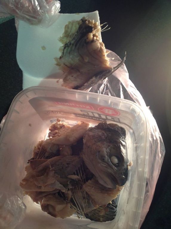 Киевлянка обнаружила в рыбе из супермаркета ужасный сюрприз