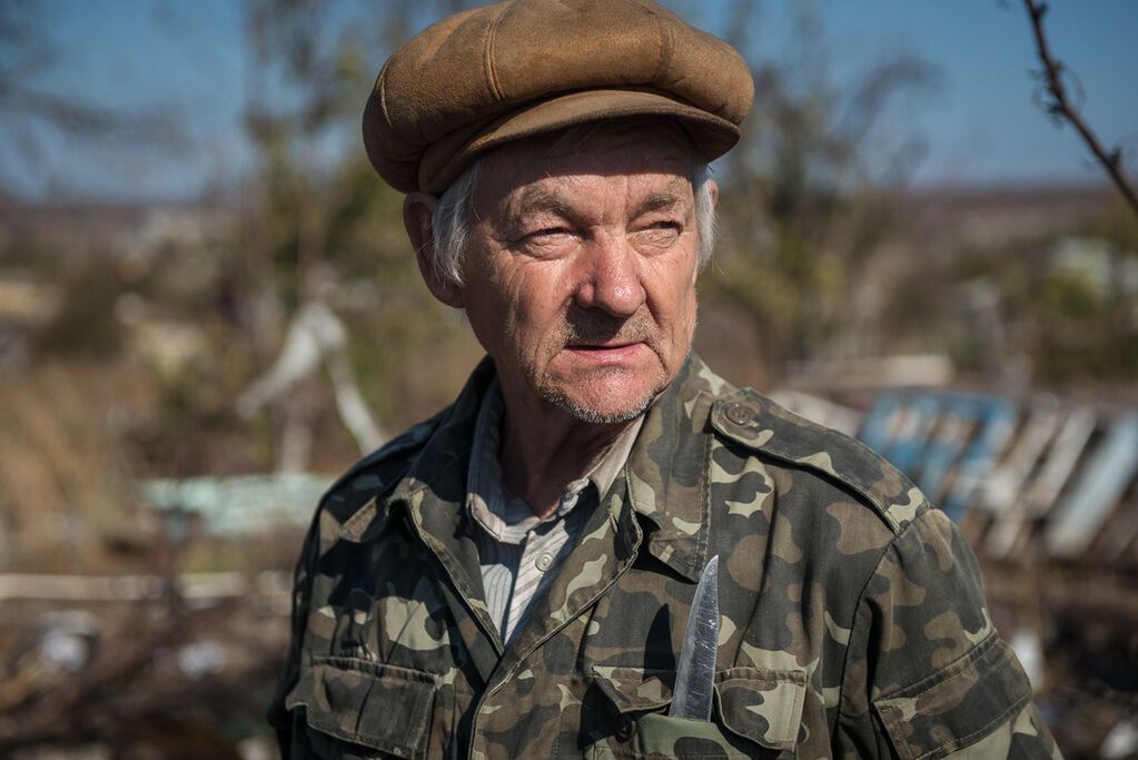 Московський блогер в фотографіях показав, як зруйнувала і спустошила Луганськ війна