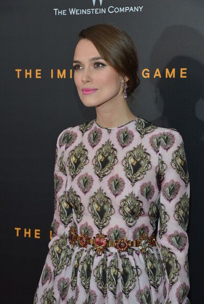 Камбербэтч с невестой на красной дорожке (а у Киры Найтли опять чудесное платье)