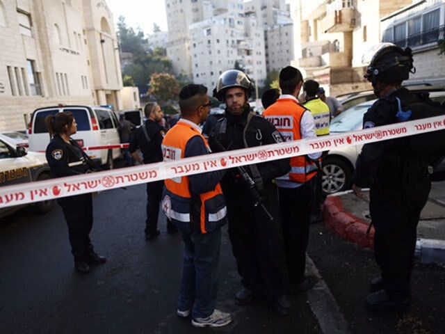 Два вооруженных араба напали на синагогу в Иерусалиме: есть жертвы