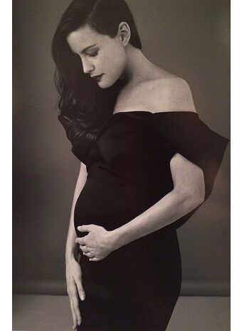Лив Тайлер опубликовала "беременное" селфи