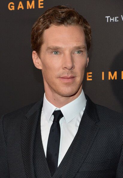 Камбербэтч с невестой на красной дорожке (а у Киры Найтли опять чудесное платье)