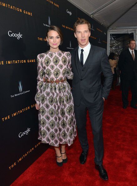 Камбербэтч с невестой на красной дорожке (а у Киры Найтли опять чудесное платье)