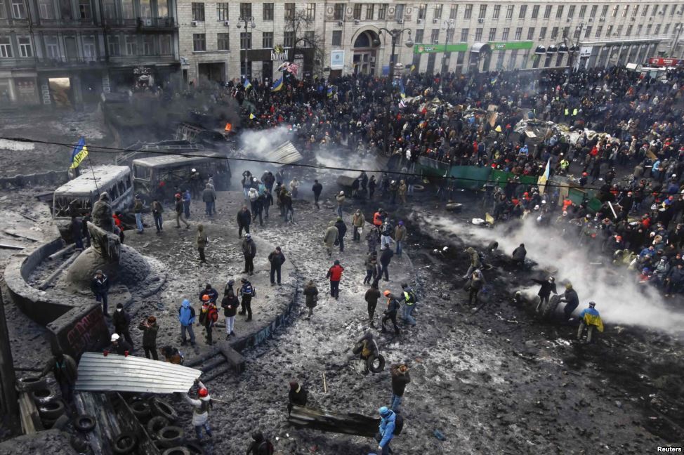Хроника Майдана в фото: самые яркие кадры Революции достоинства