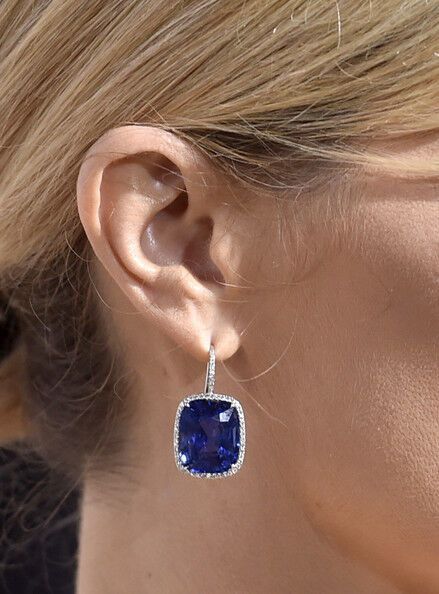 Скромная и элегантная Риз Уизерспун на красной дорожке