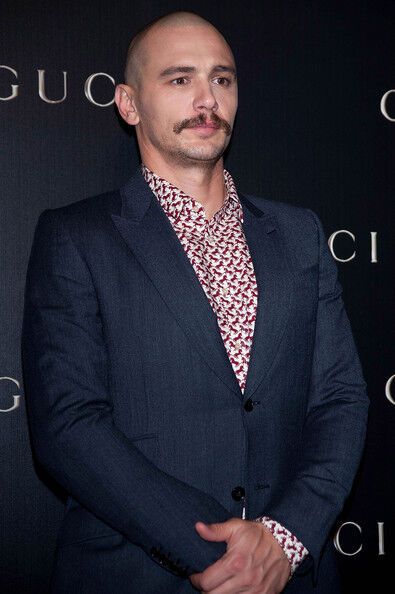 Джеймс Франко: лысый и с гуцульскими усами