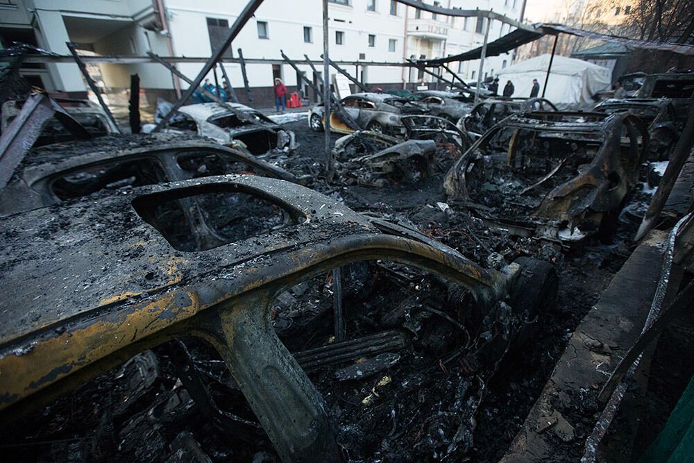 У центрі Москви на стоянці спалили 12 дорогих автомобілів однієї з фірм