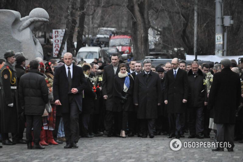 В Киеве почтили память жертв Голодомора: опубликованы фото и видео