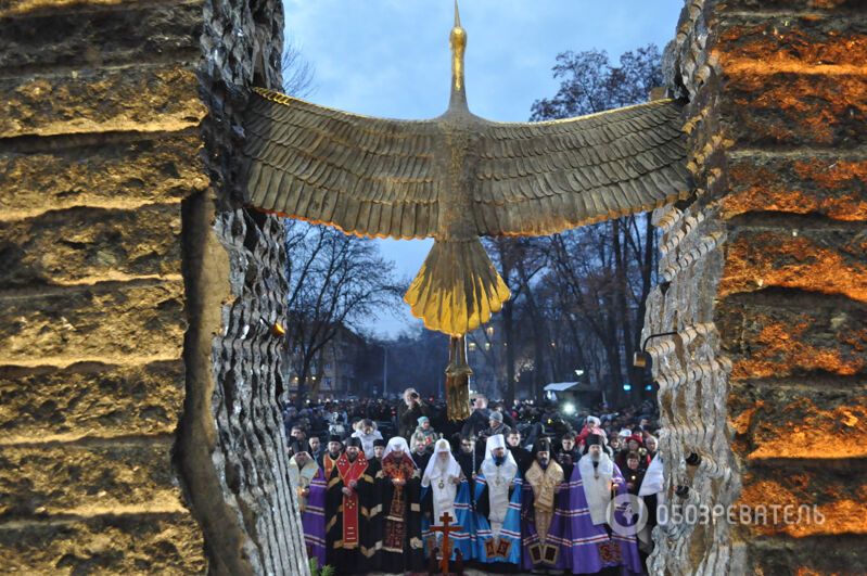 В Киеве почтили память жертв Голодомора: опубликованы фото и видео