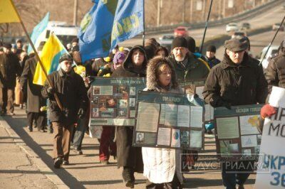 Украинцы почтили минутой молчания и зажгли свечи в память жертв Голодомора: опубликованы фото